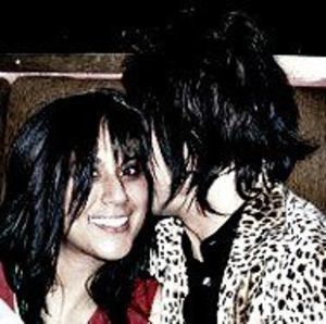 Meet your Posher, Joy